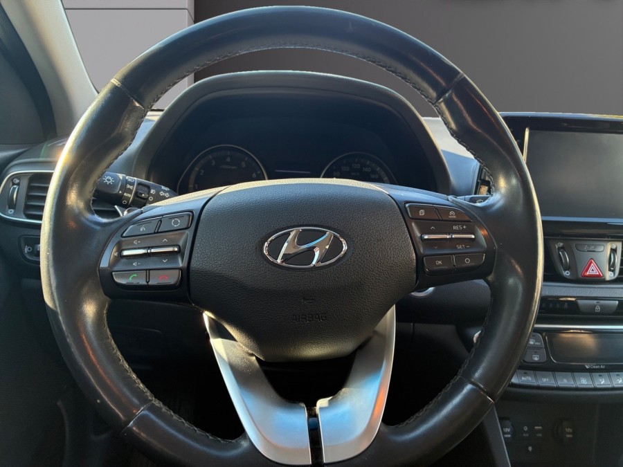 HYUNDAI d'occasion I30 1.4 T-GDi 140ch Creative DCT-7 de 2017 Nice
