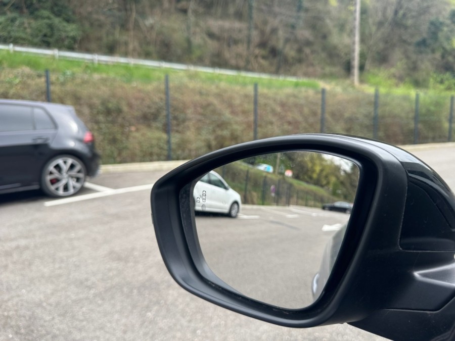 PEUGEOT d'occasion 208 1.2 PURETECH 100 de 2022 Vienne (38)﻿