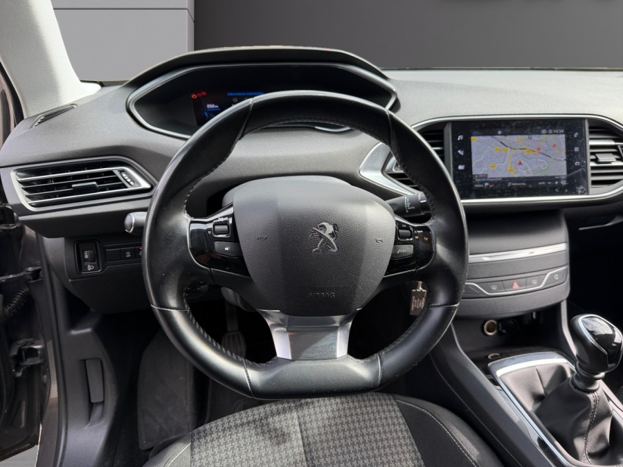 PEUGEOT d'occasion 308 1.2 PureTech 110ch S&S Active 6cv de 2021 Lyon