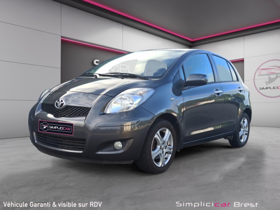 TOYOTA d'occasion YARIS 1.3 VVT-i 100 5P de 2010 Brest (29)﻿
