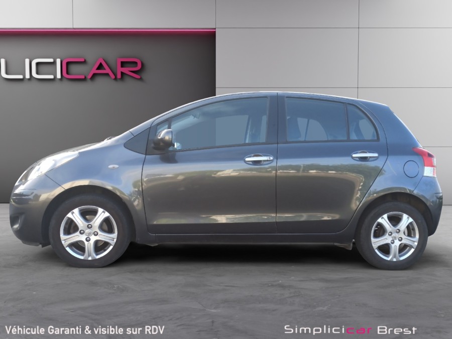 TOYOTA d'occasion YARIS 1.3 VVT-i 100 5P de 2010 Brest (29)﻿