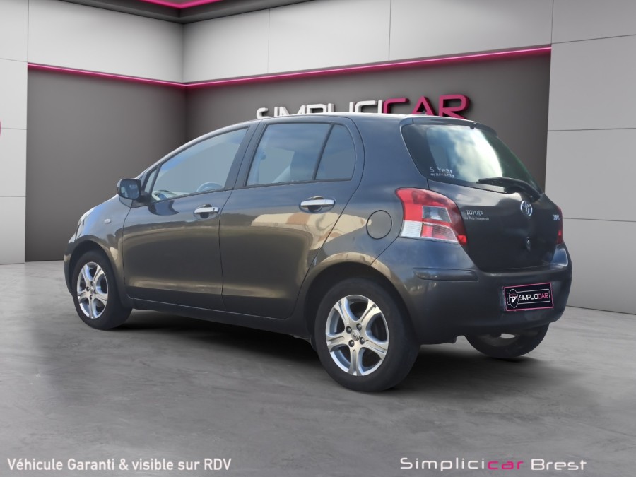TOYOTA d'occasion YARIS 1.3 VVT-i 100 5P de 2010 Brest (29)﻿
