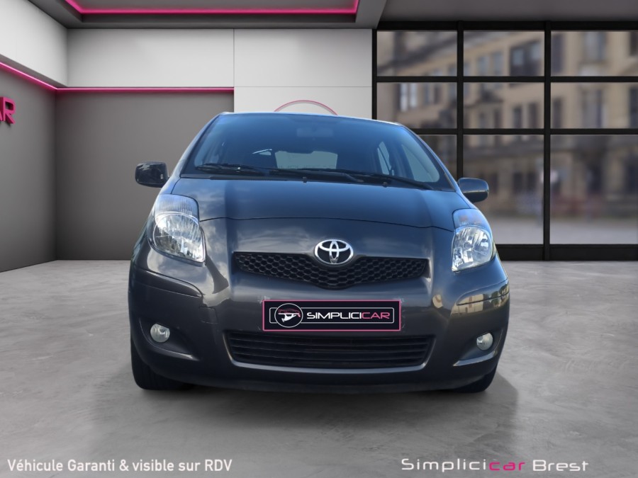 TOYOTA d'occasion YARIS 1.3 VVT-i 100 5P de 2010 Brest (29)﻿