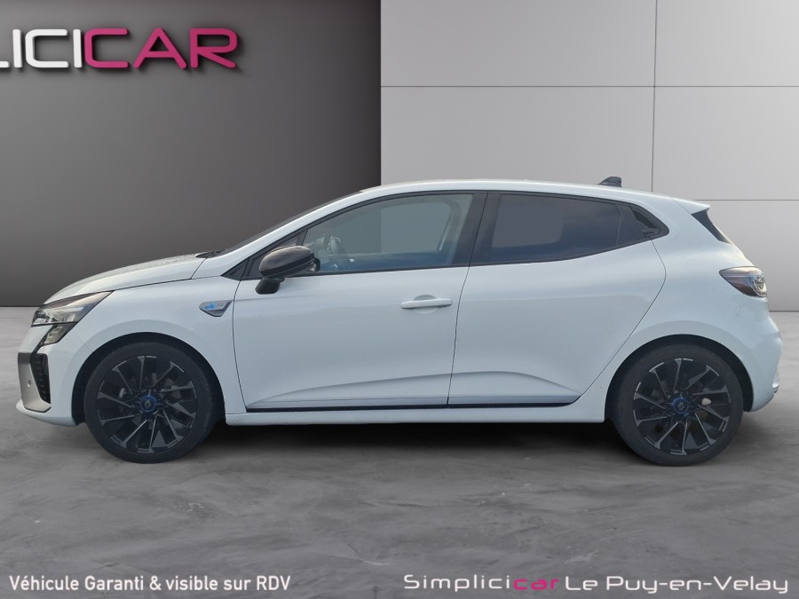 RENAULT d'occasion CLIO 1.6 E-TECH 145ch ESPRIT ALPINE de 2024 Le Puy