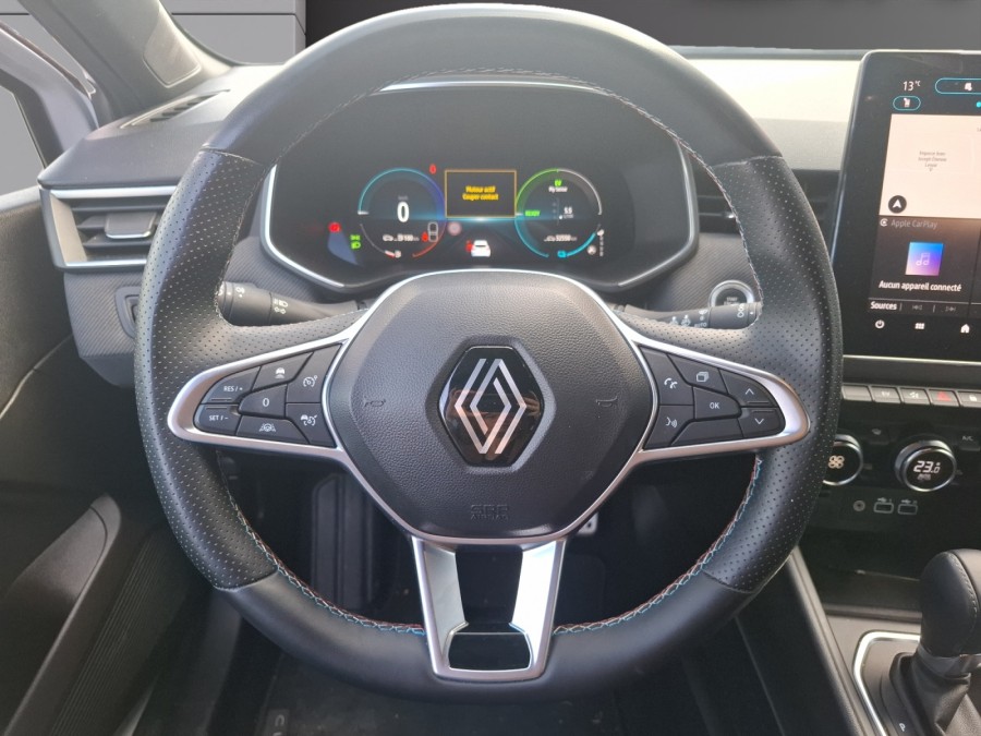 RENAULT d'occasion CLIO 1.6 E-TECH 145ch ESPRIT ALPINE de 2024 Le Puy