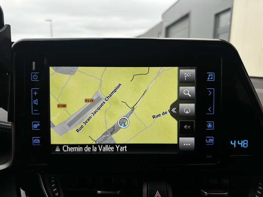 TOYOTA d'occasion CHR 1.8 HYBRIDE 122H DYNAMIC de 2019 Coeur