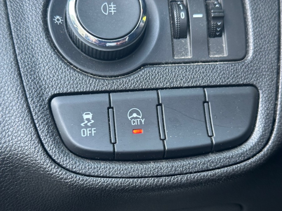 OPEL d'occasion KARL 1.0 75 ESSENTIA de 2015 Vienne (38)﻿
