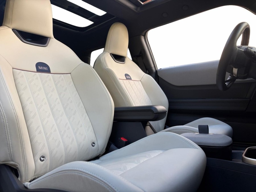 MINI d'occasion MINI 2 COOPER S 204 FAVOURED de 2024 Orgeval Verneuil