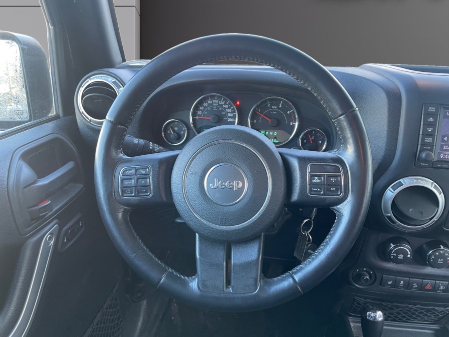 JEEP d'occasion WRANGLER UNLIMITED 2.8 CRD 200 SPORT BA de 2018 Royan