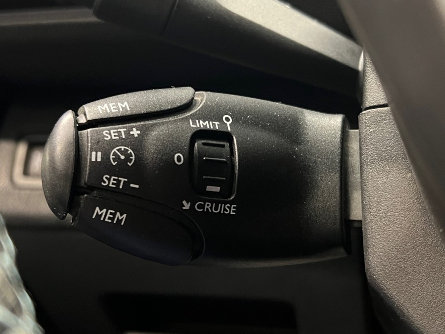 PEUGEOT d'occasion 3008 2.0 BLUE HDI 150 CROSSWAY de 2017 Strasbourg