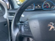 PEUGEOT d'occasion 2008 1.6 BLUE HDI 120 ALLURE de 2018 Salon de