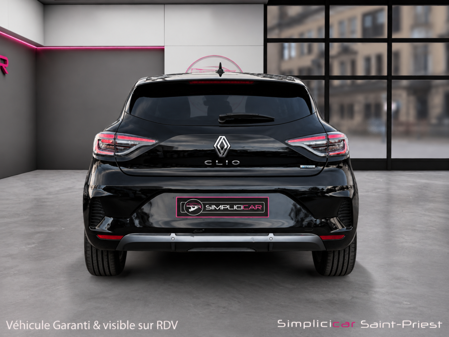 RENAULT d'occasion CLIO V 1.6 E TECH 145 AUTO de 2023 Lyon St Priest