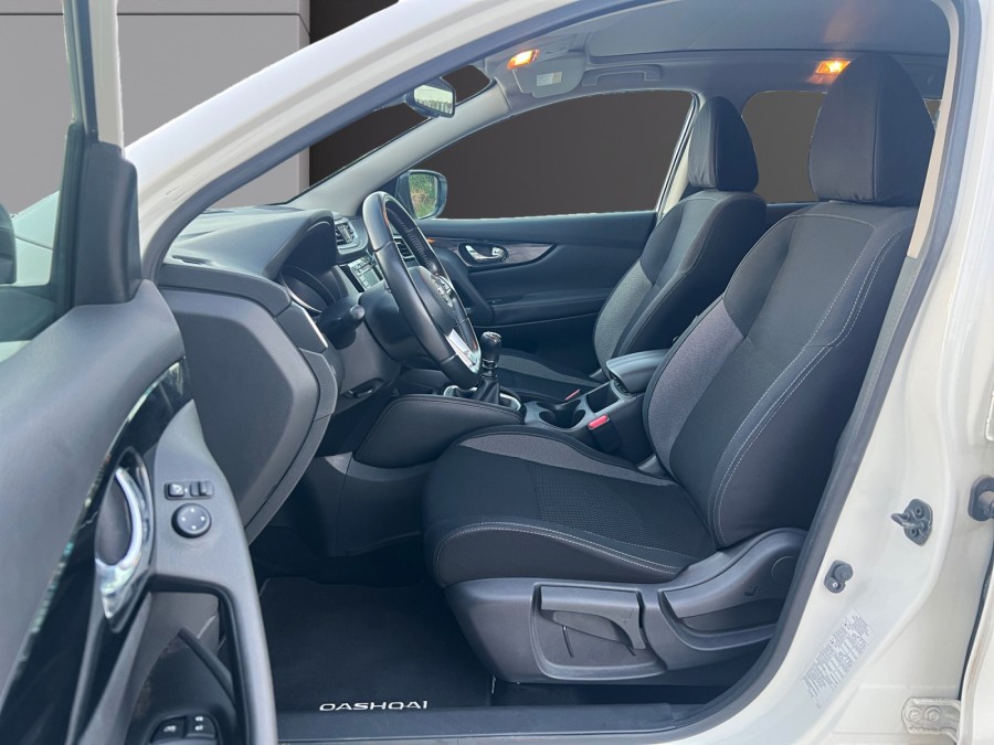 NISSAN d'occasion QASHQAI II 1.3 DIG T 140 ACENTA de 2019 Reunion
