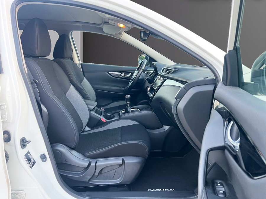 NISSAN d'occasion QASHQAI II 1.3 DIG T 140 ACENTA de 2019 Reunion