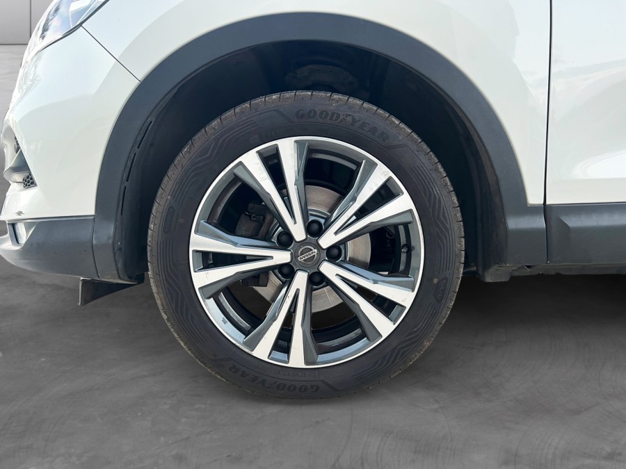 NISSAN d'occasion QASHQAI II 1.3 DIG T 140 ACENTA de 2019 Reunion