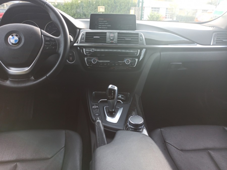 BMW d'occasion SERIE 3 TOURING 318I 136 LUXURY de 2017 Brest (29)﻿