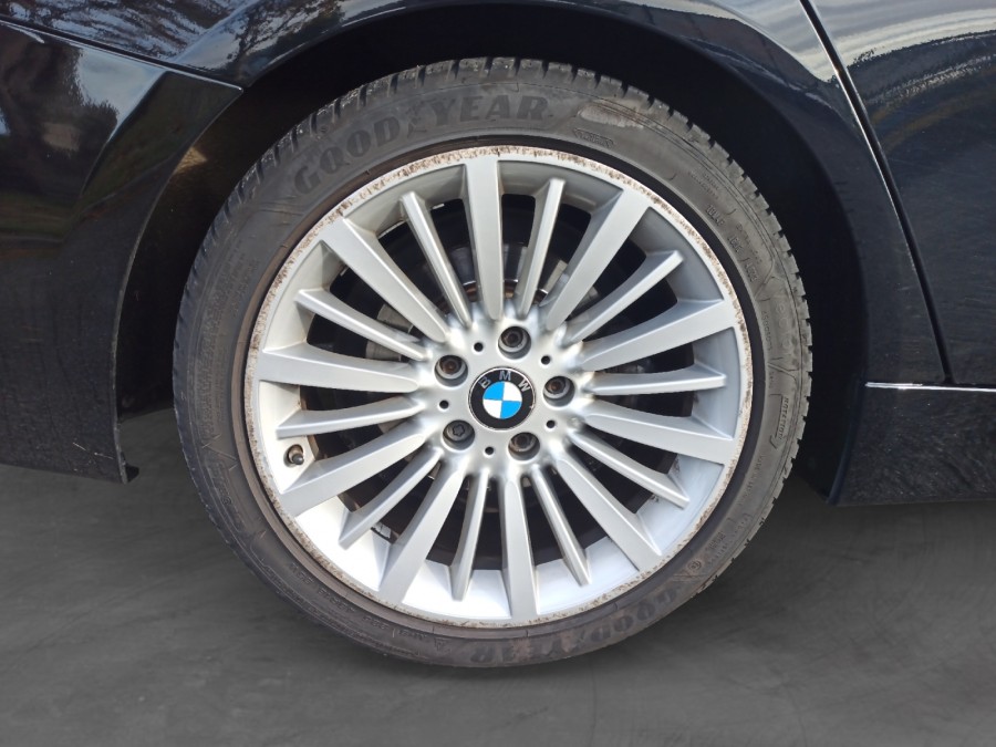 BMW d'occasion SERIE 3 TOURING 318I 136 LUXURY de 2017 Brest (29)﻿