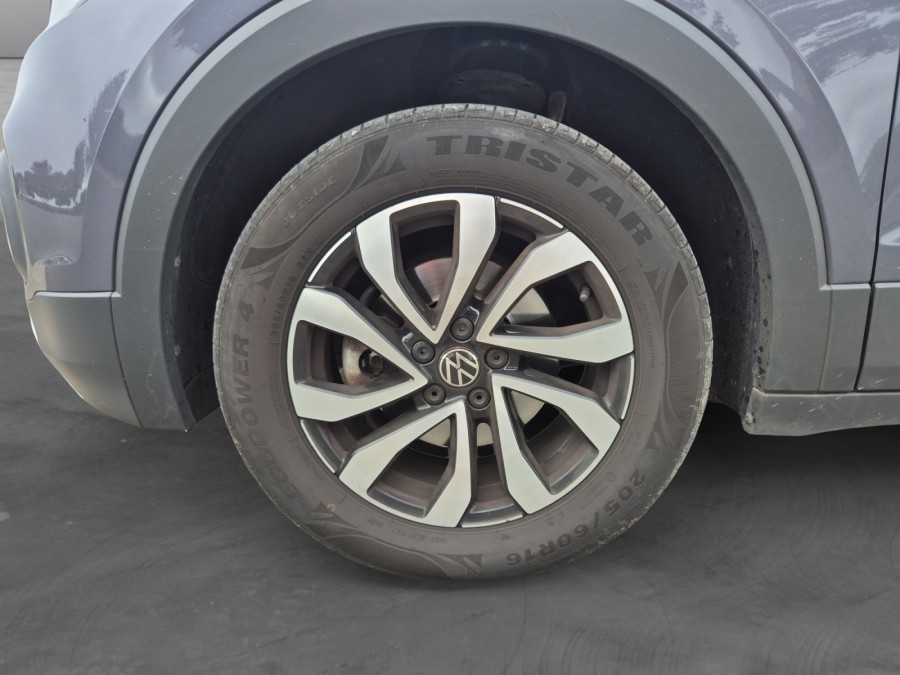 VOLKSWAGEN d'occasion T-CROSS 1.0 TSI 110ch Active DSG7 de 2022 Royan