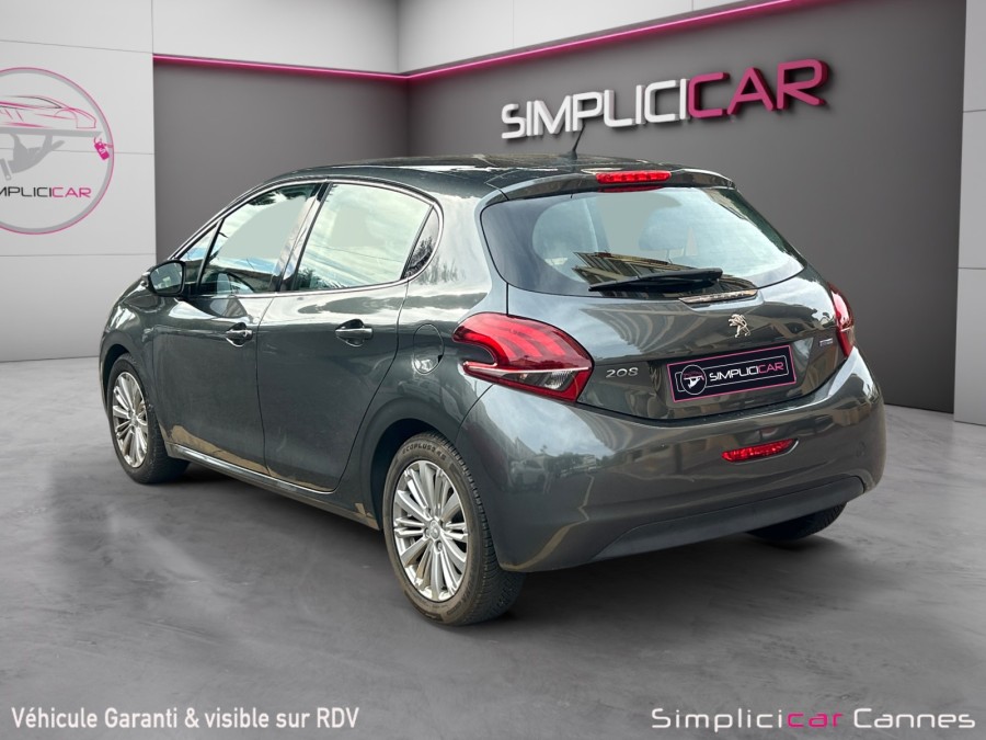 PEUGEOT d'occasion 208 1.2 PureTech 82ch Style 5p de 2017 Cannes (06)﻿