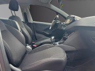 PEUGEOT d'occasion 208 1.2 PureTech 82ch Style 5p de 2017 Cannes (06)﻿
