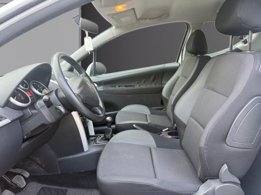 PEUGEOT d'occasion 207 1.4E ACCESS de 2014 Nice (06)﻿