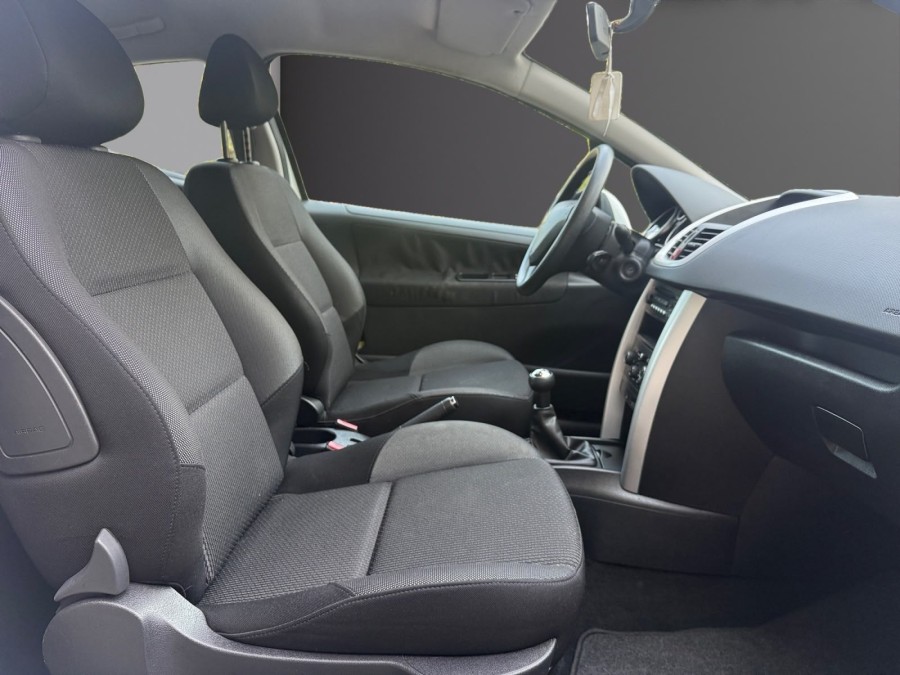 PEUGEOT d'occasion 207 1.4E ACCESS de 2014 Nice (06)﻿