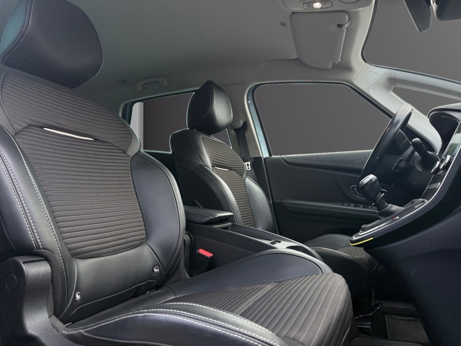 RENAULT d'occasion SCENIC 1.6 DCI 130 Intens de 2019 Soissons (02)﻿