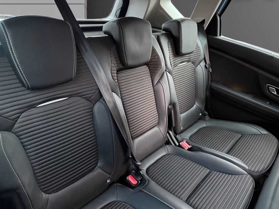 RENAULT d'occasion SCENIC 1.6 DCI 130 Intens de 2019 Soissons (02)﻿