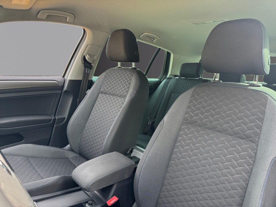 VOLKSWAGEN d'occasion GOLF VII 1 TSI 115 CONNECT de 2019 La Ciotat