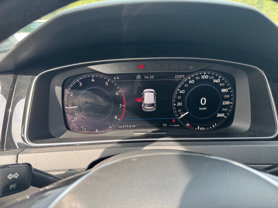 VOLKSWAGEN d'occasion GOLF VII 1 TSI 115 CONNECT de 2019 La Ciotat