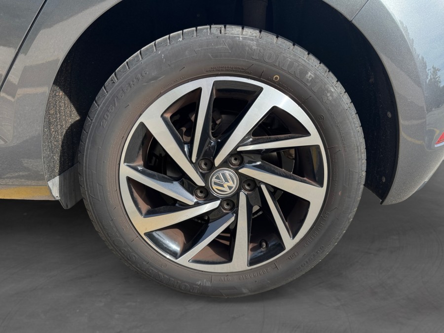 VOLKSWAGEN d'occasion GOLF VII 1 TSI 115 CONNECT de 2019 La Ciotat