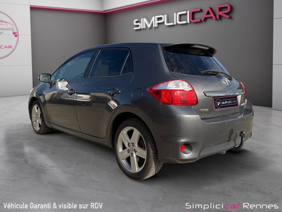 TOYOTA d'occasion AURIS 1.4 90 D4D FAP SPORTLINE de 2011 Rennes (35)﻿