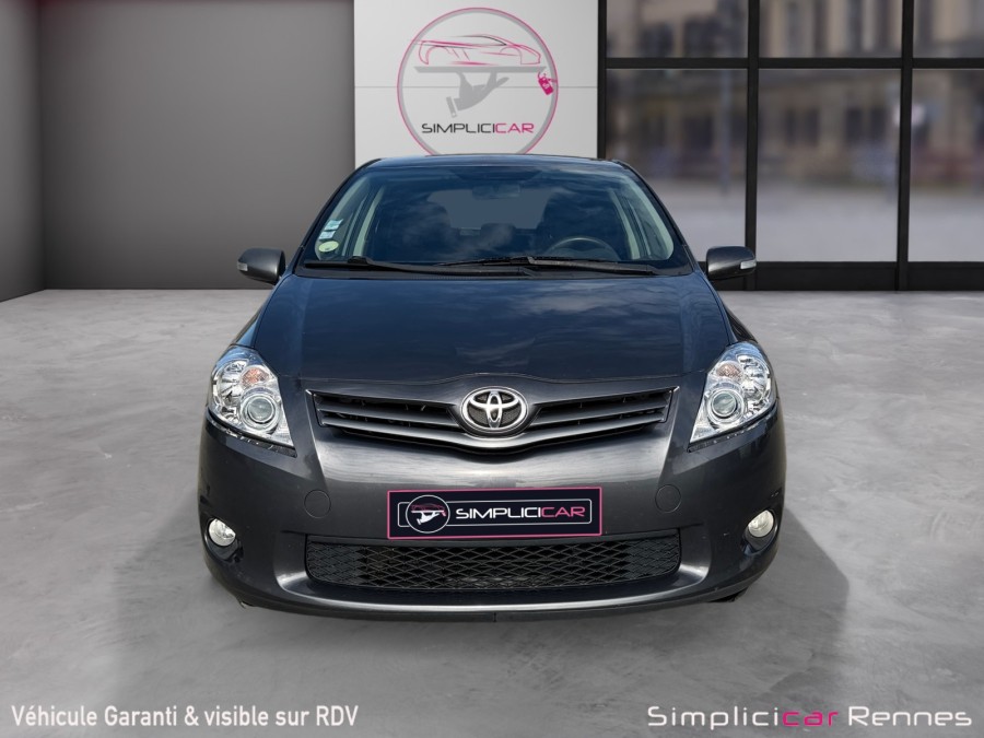 TOYOTA d'occasion AURIS 1.4 90 D4D FAP SPORTLINE de 2011 Rennes (35)﻿