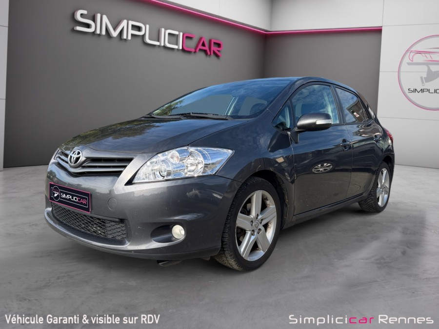 TOYOTA d'occasion AURIS 1.4 90 D4D FAP SPORTLINE de 2011 Rennes (35)﻿