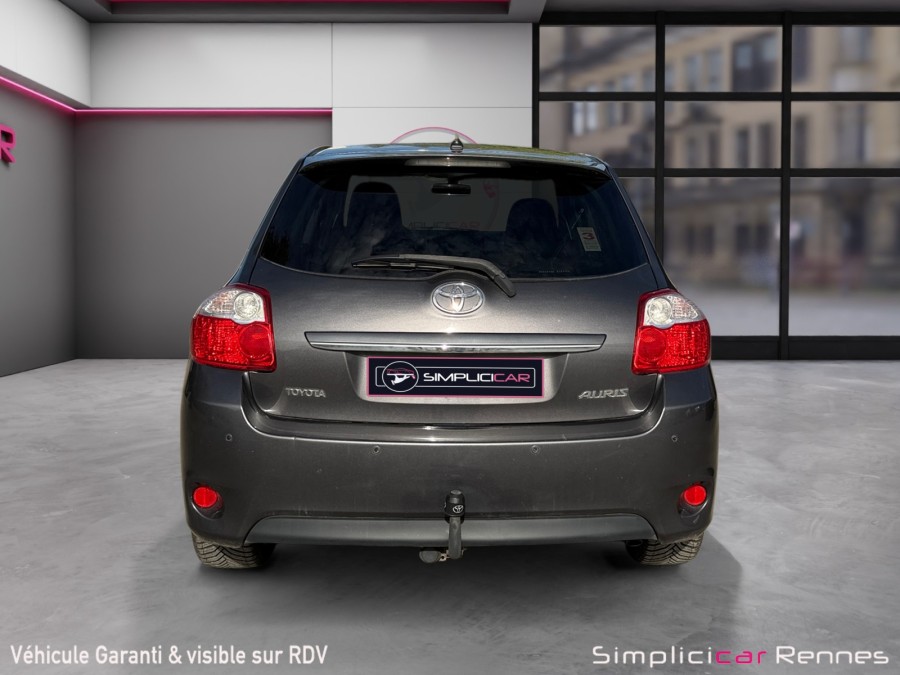 TOYOTA d'occasion AURIS 1.4 90 D4D FAP SPORTLINE de 2011 Rennes (35)﻿