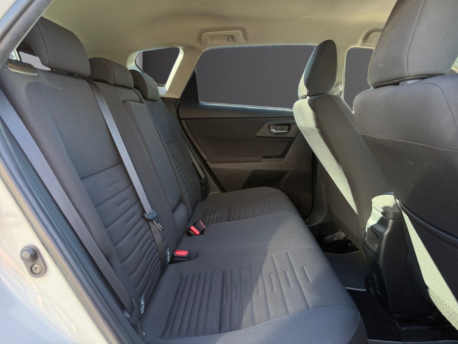 TOYOTA d'occasion AURIS 136H DESIGN de 2018 Carcassonne (11)﻿