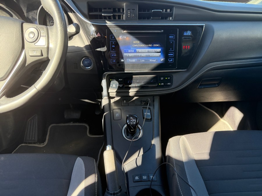 TOYOTA d'occasion AURIS 136H DESIGN de 2018 Carcassonne (11)﻿