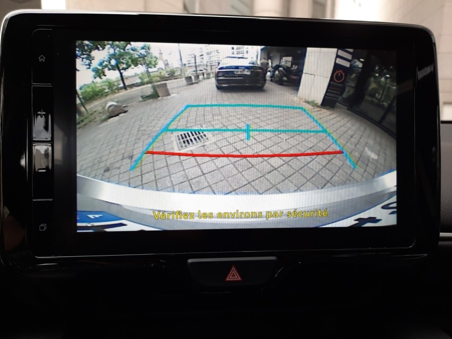 TOYOTA d'occasion YARIS 120 VVTI DYNAMIC BUSINESS de 2024 Montreuil