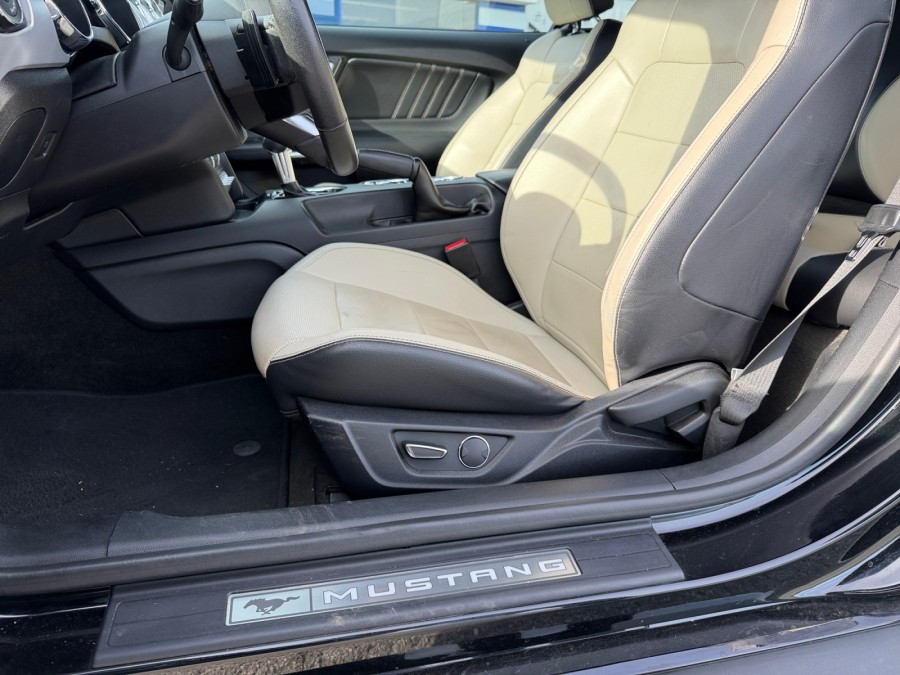 FORD d'occasion MUSTANG FASTBACK 5.0 V8 421 GT BA de 2017 Vannes (56)﻿