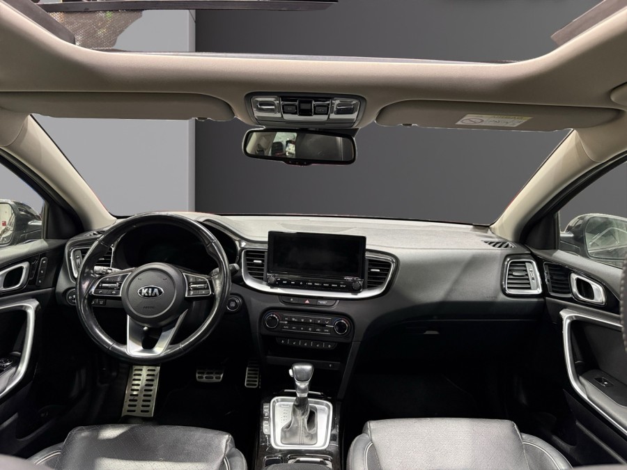 KIA d'occasion CEED XCEED 1.4 T-GDI 140 PREMIUM DCT de 2020 Lyon
