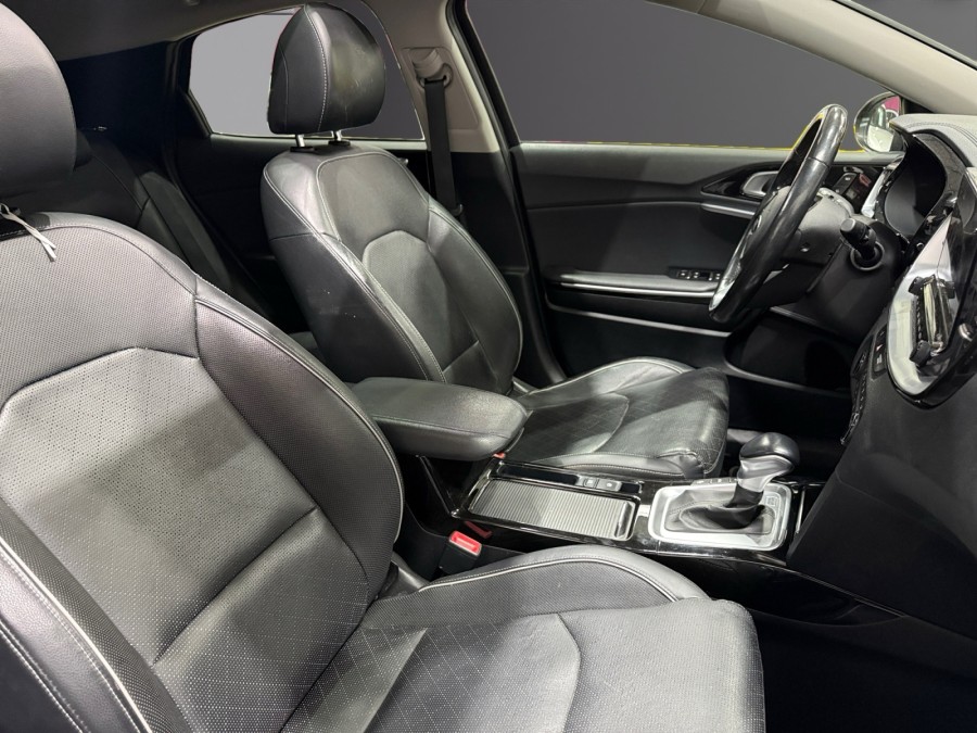 KIA d'occasion CEED XCEED 1.4 T-GDI 140 PREMIUM DCT de 2020 Lyon