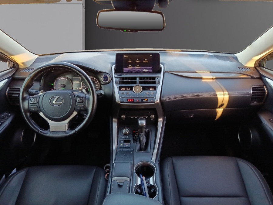 LEXUS d'occasion NX 300H 2WD DESIGN de 2021 Evreux (27)﻿