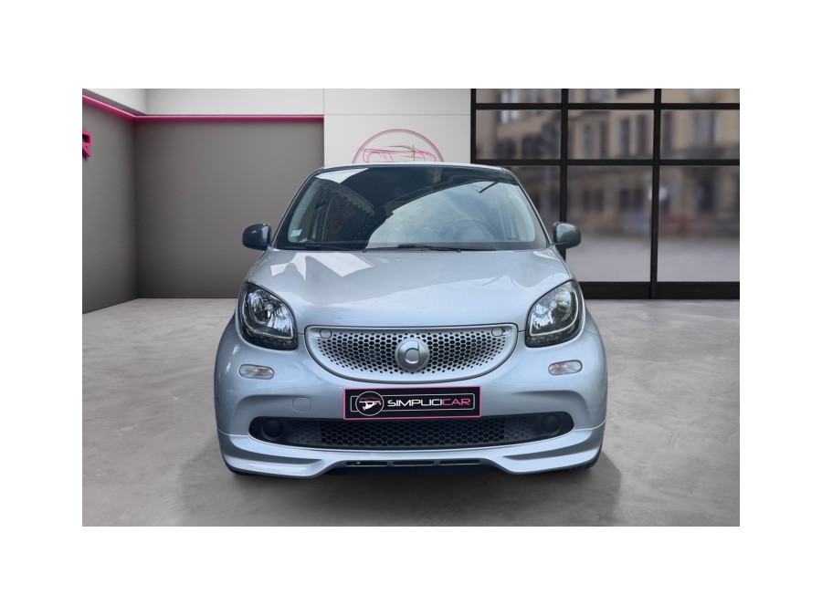 SMART d'occasion FORFOUR 90ch Brabus style twinamic de 2017 Champigny
