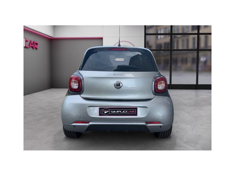 SMART d'occasion FORFOUR 90ch Brabus style twinamic de 2017 Champigny