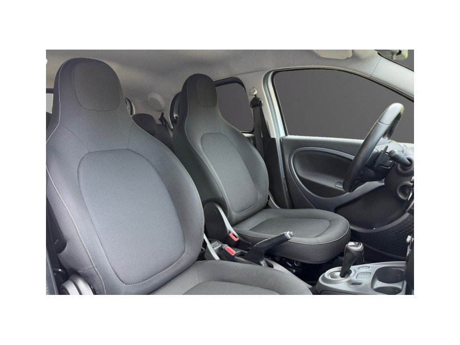SMART d'occasion FORFOUR 90ch Brabus style twinamic de 2017 Champigny
