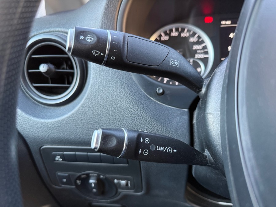 MERCEDES d'occasion VITO MIXTO LONG 114 CDI PRO de 2019 Andrezieux