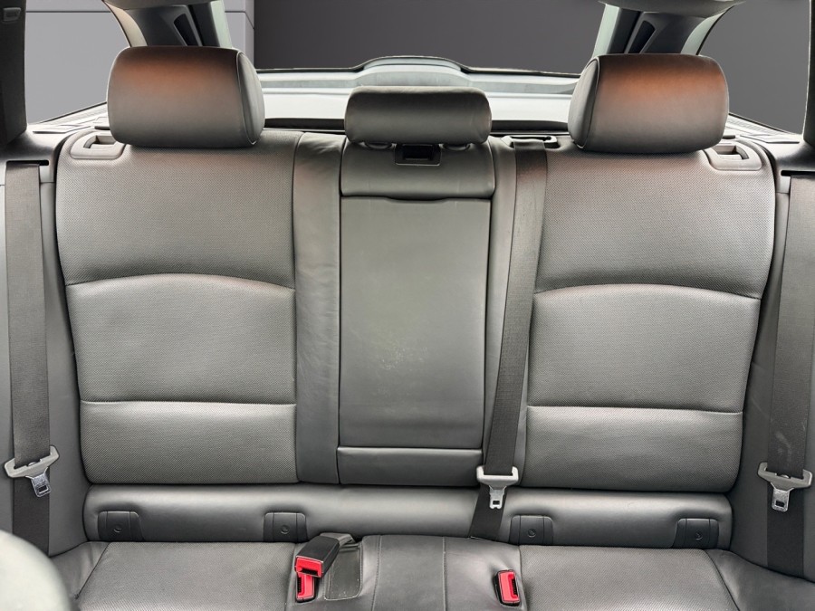 BMW d'occasion SERIE 5 TOURING 535D PACK M de 2011 Pontarlier (25)﻿