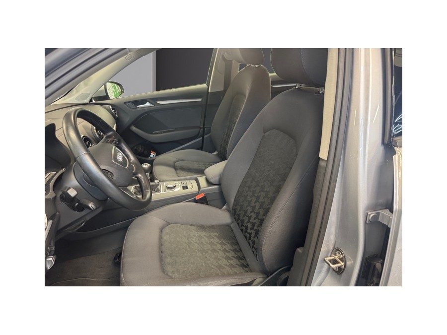 AUDI d'occasion A3 1.6 TDI 110 ATTRACTION de 2015 Paris 15 (75)﻿