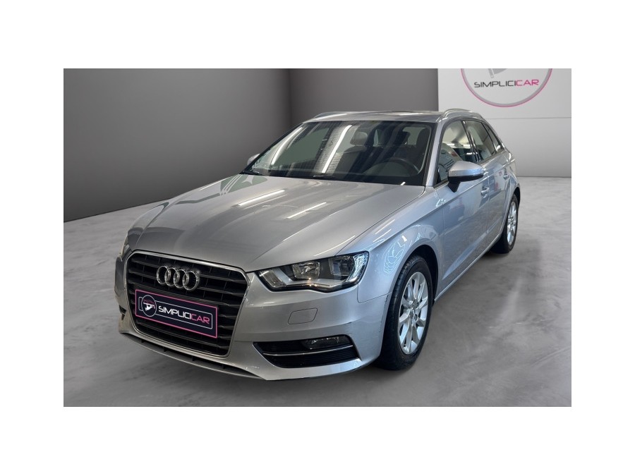 AUDI d'occasion A3 1.6 TDI 110 ATTRACTION de 2015 Paris 15 (75)﻿