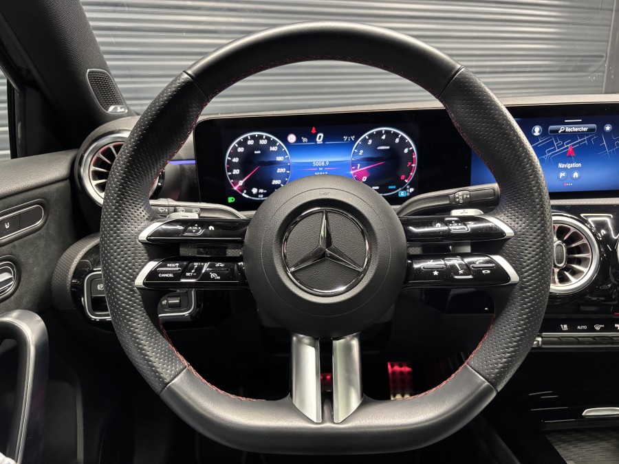 MERCEDES d'occasion A 200 163ch AMG Line 7G-DCT de 2024 Villebon Sur
